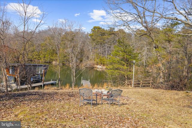 1608 WALL DR, Pasadena, MD 21122