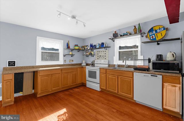 1608 WALL DR, Pasadena, MD 21122