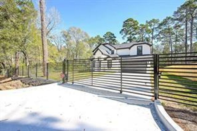 21614 Lee Road, Humble, TX 77338