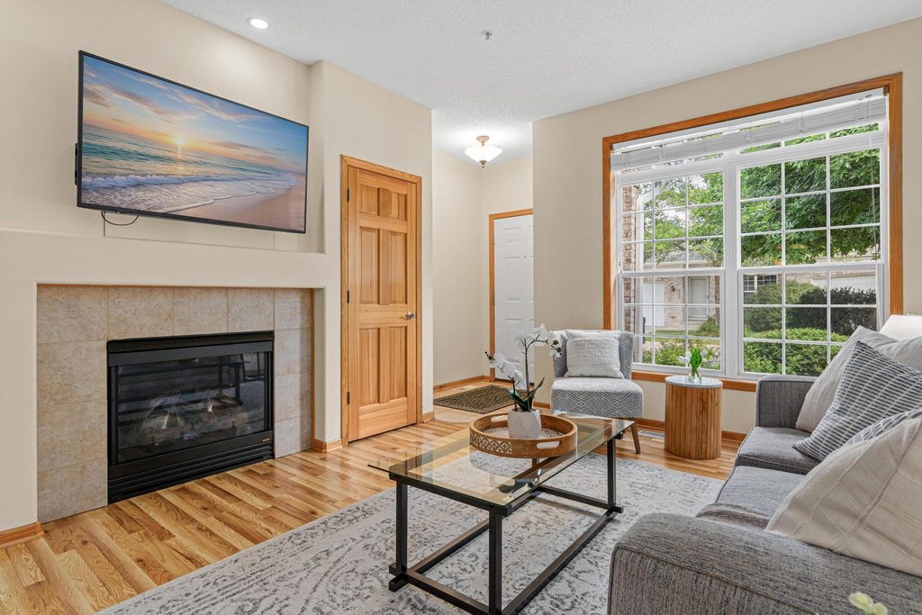 9651 Belmont Lane, Eden Prairie, MN 55347 — photo 3