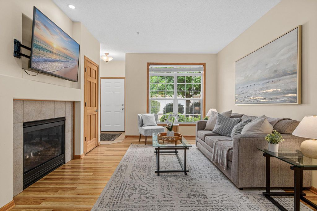9651 Belmont Lane, Eden Prairie, MN 55347 — photo 5