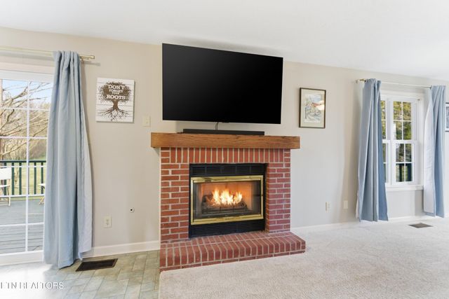 2217 E Emory Rd, Knoxville, TN 37938