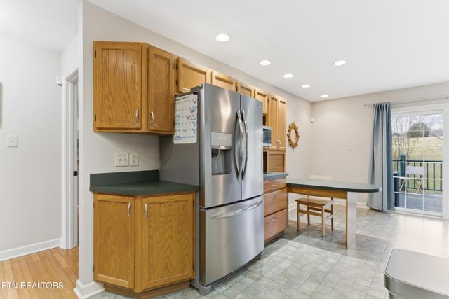 2217 E Emory Rd, Knoxville, TN 37938