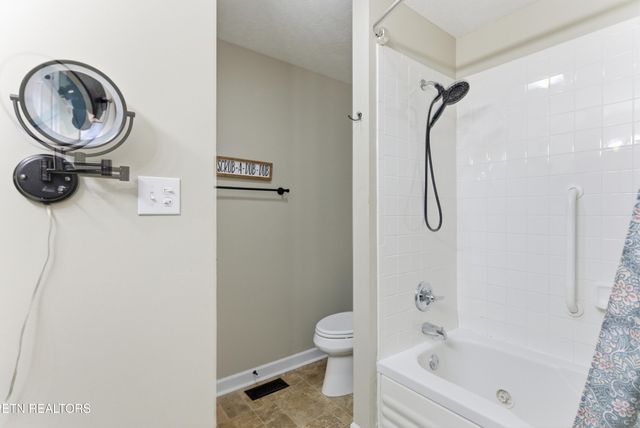 2217 E Emory Rd, Knoxville, TN 37938