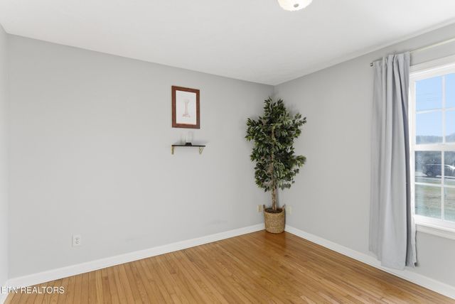 2217 E Emory Rd, Knoxville, TN 37938