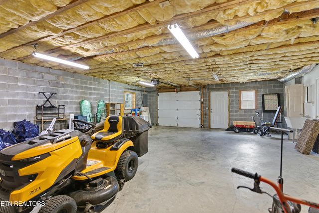 2217 E Emory Rd, Knoxville, TN 37938