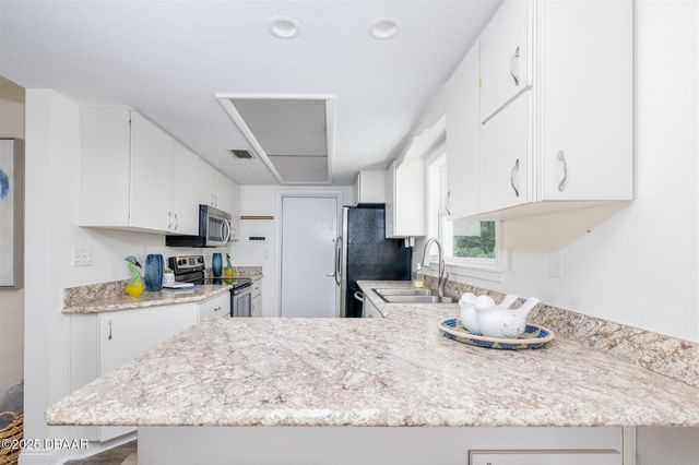 126 Knollwood Circle, Ormond Beach, FL 32174