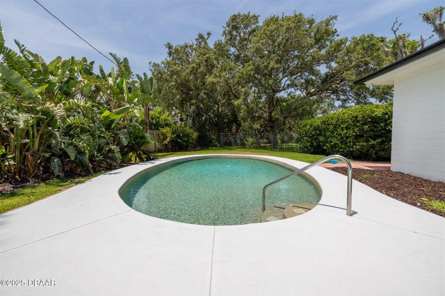 126 Knollwood Circle, Ormond Beach, FL 32174