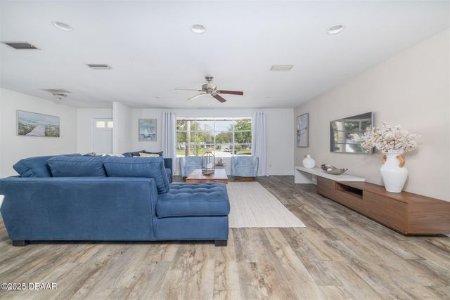 126 Knollwood Circle, Ormond Beach, FL 32174