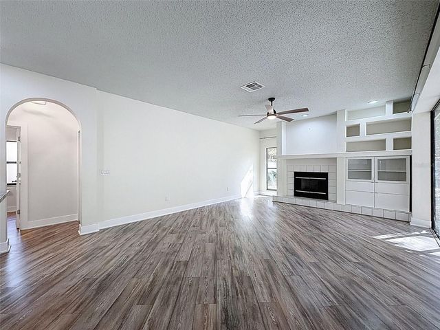 10006 VISTA POINTE DRIVE, Tampa, FL 33635