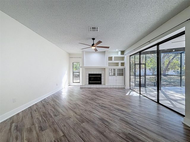 10006 VISTA POINTE DRIVE, Tampa, FL 33635