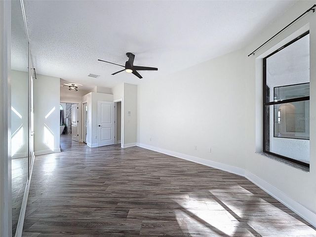 10006 VISTA POINTE DRIVE, Tampa, FL 33635