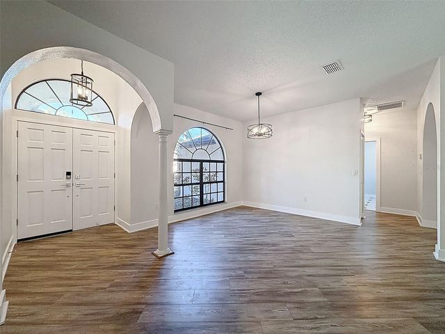 10006 VISTA POINTE DRIVE, Tampa, FL 33635