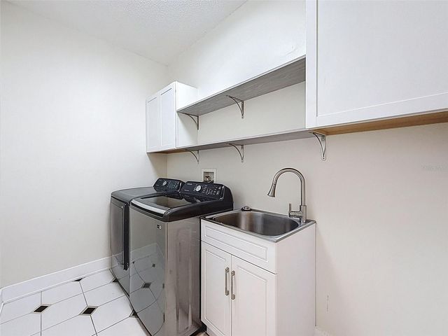 10006 VISTA POINTE DRIVE, Tampa, FL 33635