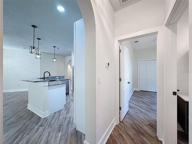 10006 VISTA POINTE DRIVE, Tampa, FL 33635