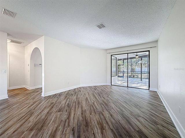 10006 VISTA POINTE DRIVE, Tampa, FL 33635