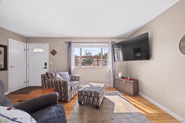 10429 Owens Circle, Broomfield, CO 80021