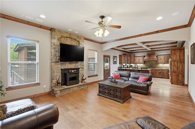 5315 Hayden Road, Pea Ridge, AR 72751