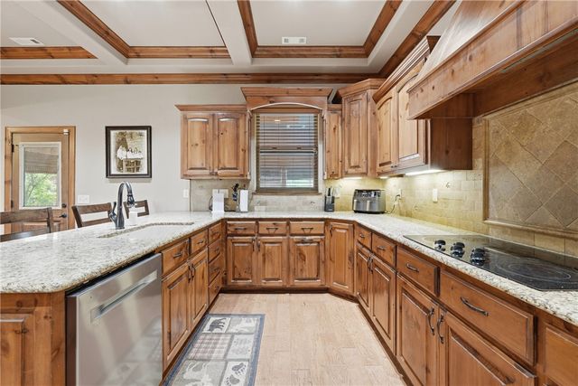 5315 Hayden Road, Pea Ridge, AR 72751