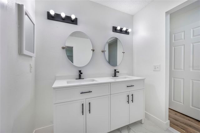 661 LAKE CAROLYN CIRCLE, Lakeland, FL 33813