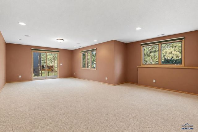 8027 SANDLILY CT, Rapid City, SD 57702