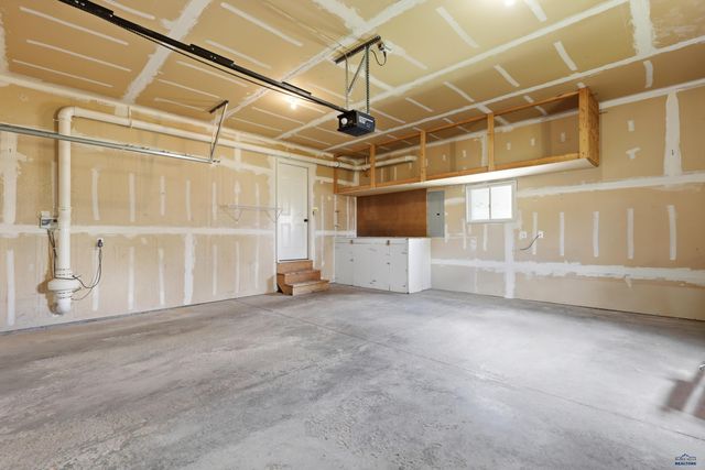 8027 SANDLILY CT, Rapid City, SD 57702