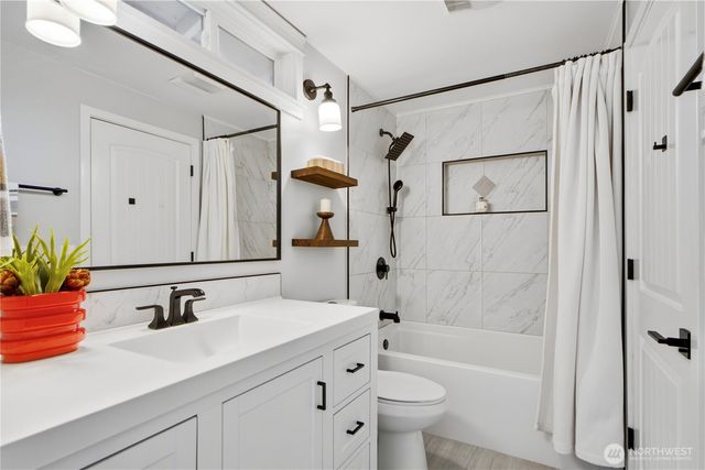 11226 NE 145th Street, Kirkland, WA 98034