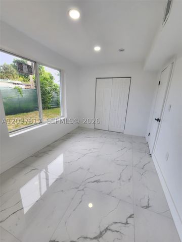 620 SW 38th Ter, Fort Lauderdale, FL 33312
