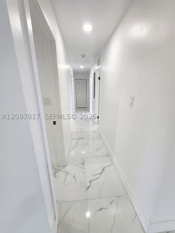 620 SW 38th Ter, Fort Lauderdale, FL 33312