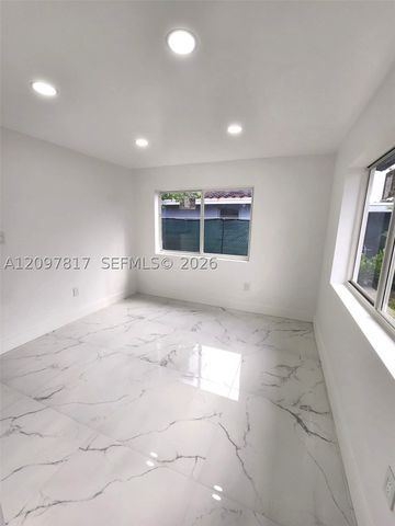 620 SW 38th Ter, Fort Lauderdale, FL 33312