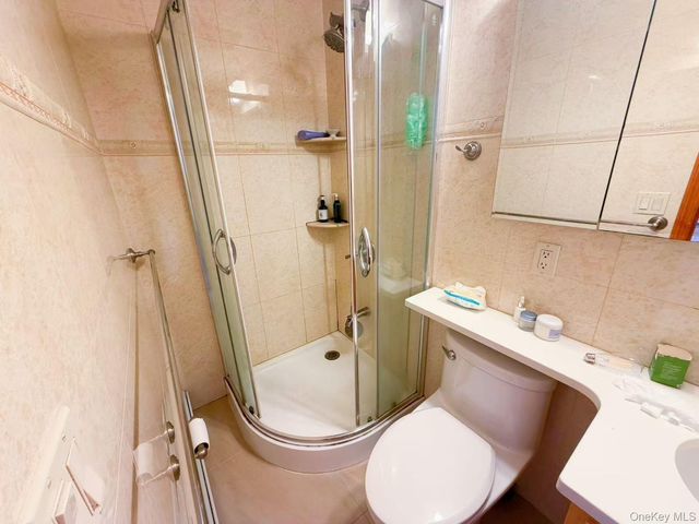 58-27 197th Street, Fresh Meadows, NY 11365