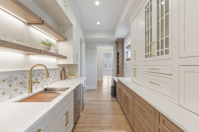 102 Steeplechase Ln, Nashville, TN 37221