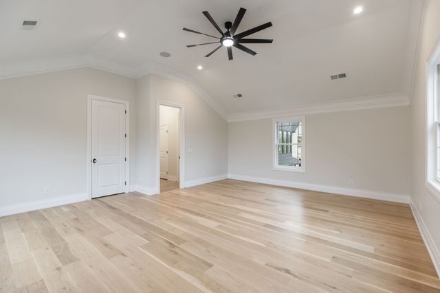 102 Steeplechase Ln, Nashville, TN 37221
