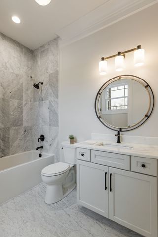 102 Steeplechase Ln, Nashville, TN 37221
