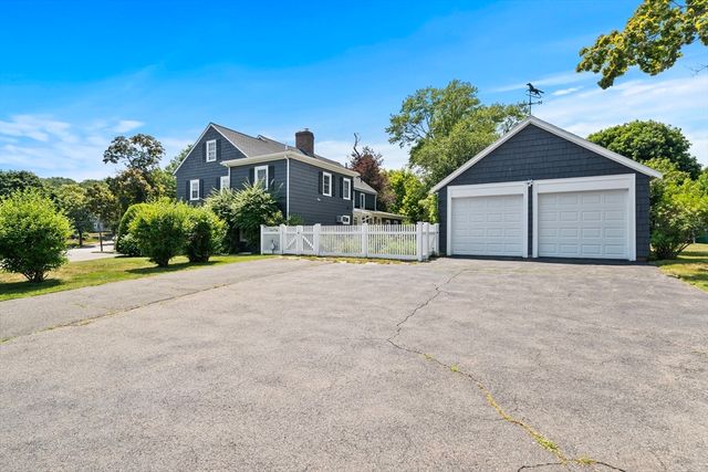 793 Lynnfield St, Lynn, MA 01904