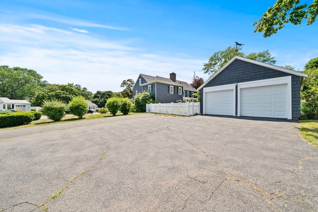 793 Lynnfield St, Lynn, MA 01904