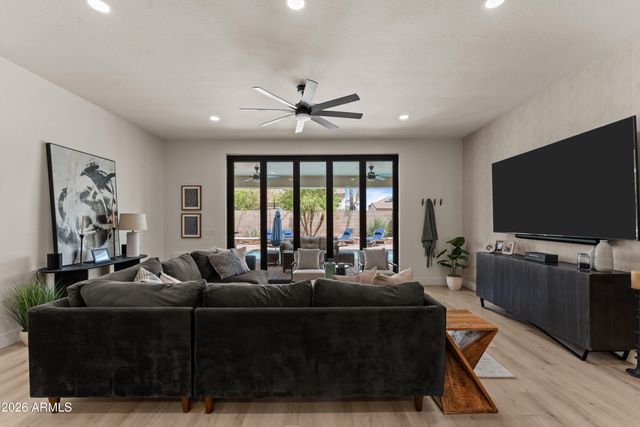 10124 E Pantera Avenue, Mesa, AZ 85212
