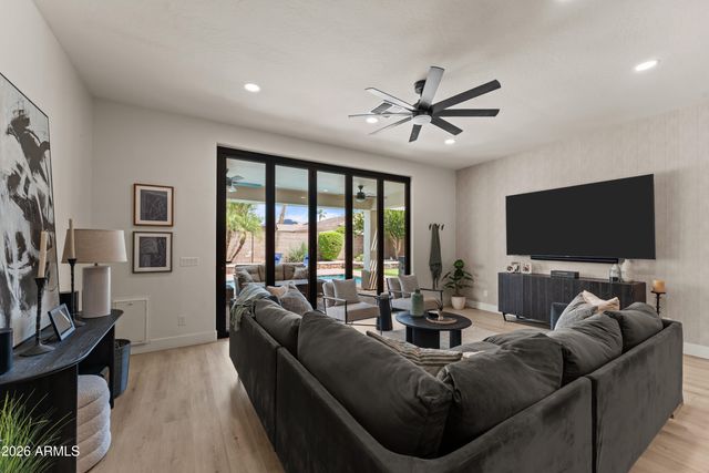 10124 E Pantera Avenue, Mesa, AZ 85212