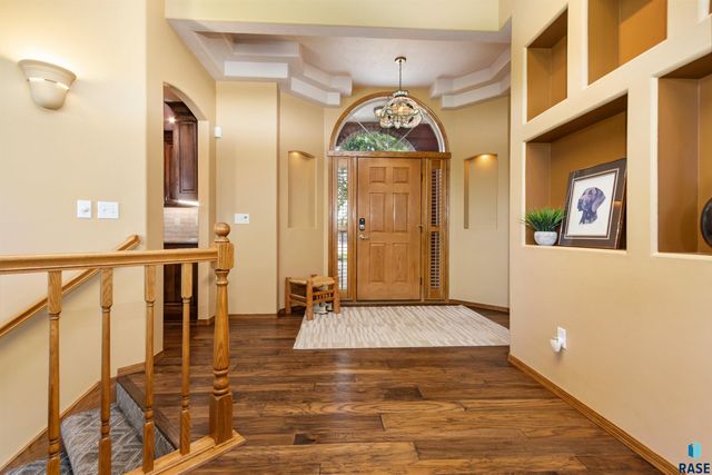 6811 E Split Rock Cir Circle, Sioux Falls, SD 57110