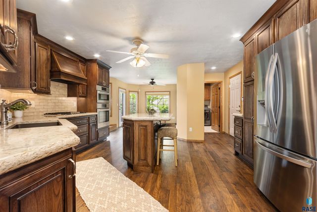 6811 E Split Rock Cir Circle, Sioux Falls, SD 57110