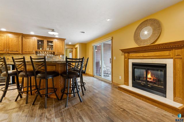 6811 E Split Rock Cir Circle, Sioux Falls, SD 57110