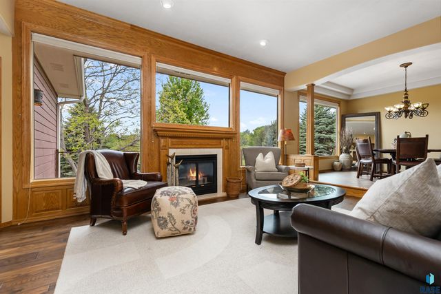 6811 E Split Rock Cir Circle, Sioux Falls, SD 57110