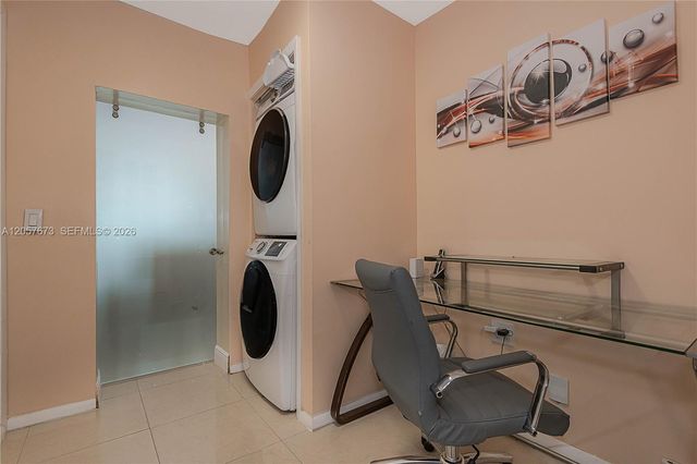 5711 Farragut St, Hollywood, FL 33021