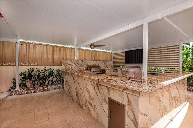 5711 Farragut St, Hollywood, FL 33021