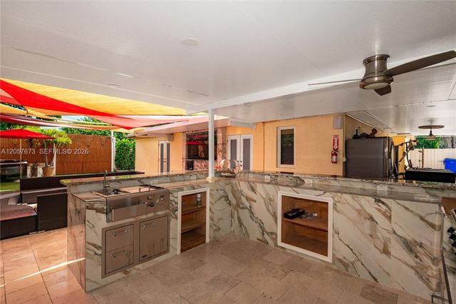 5711 Farragut St, Hollywood, FL 33021