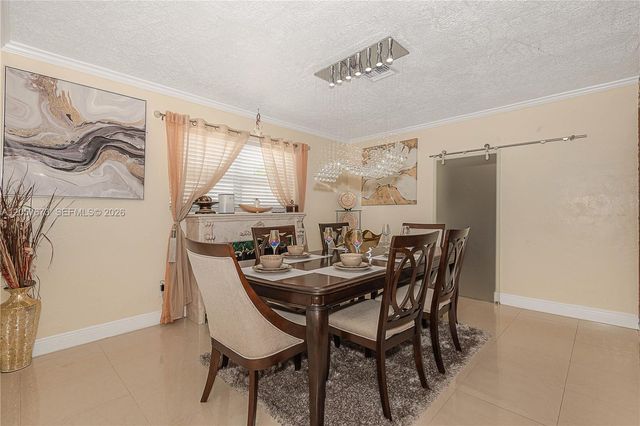 5711 Farragut St, Hollywood, FL 33021