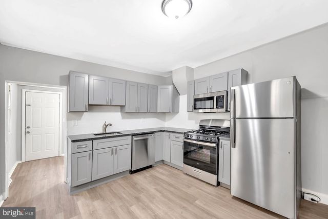 12 ADELLA AVE, Hamilton, NJ 08609