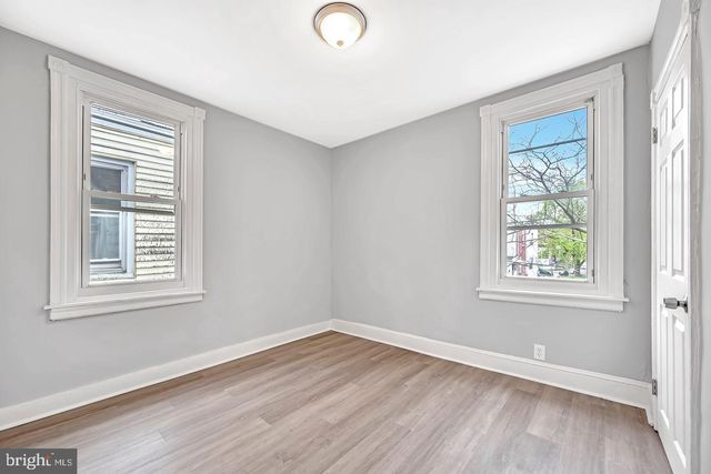 12 ADELLA AVE, Hamilton, NJ 08609