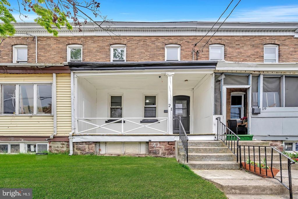 12 ADELLA AVE, Hamilton, NJ 08609