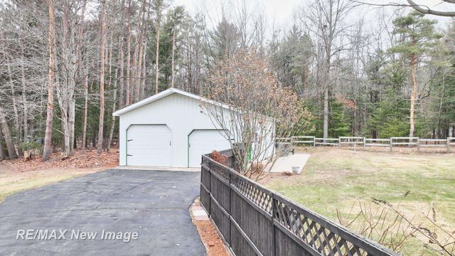 11600 Spencer Road, Saginaw, MI 48609